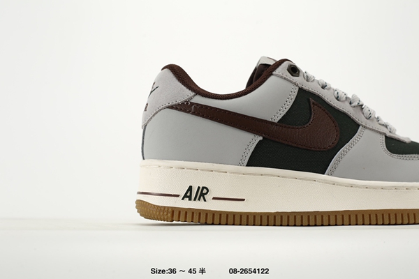 ナイキ靴背面デザイン